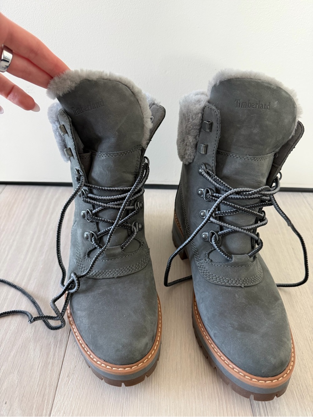 Timberland Women's Gray Shearling-Trim Lace-Up Winter Boots